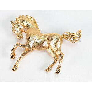 Vtg Monet Horse Pony Brooch Pin Signed Brushed Gold Tone Figural Prancing Colt